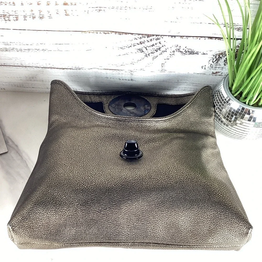 Coach Metallic Gold crossbody Shoulder Bag Clutch Signature Turnlock Chain Purse
